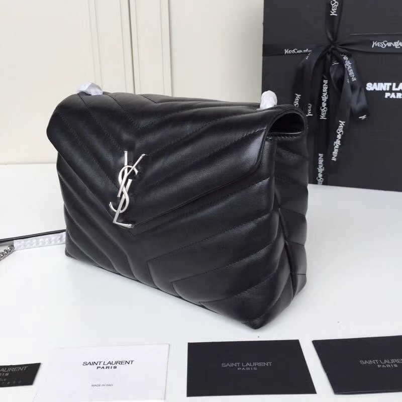 Y51 loulou small in quilted “y” leather black 494699 24 x 18 x 7 cm