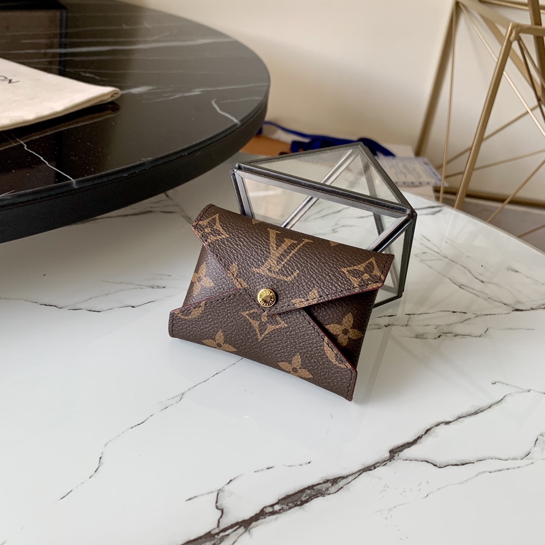 l0vis Vvtt0n kirigami pochette monogram m62034 15.5 x 11.5 x 0.3 cm