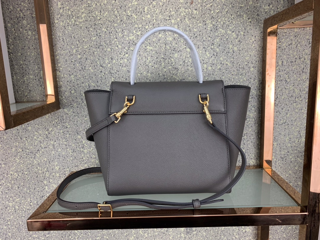 Ce1i*e nano belt bag in grained calfskin grey 189003 20 x 20 x 10 cm