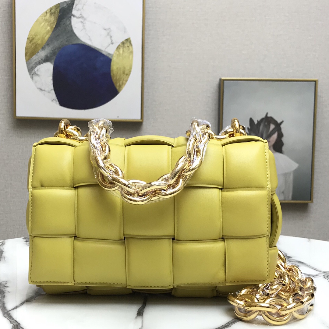 b0tt*ga Ven*ta women's chain cassette seagrass 631421 26 x 18 x 8 cm