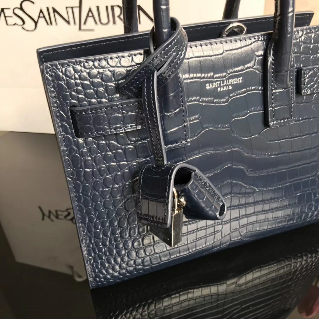 Y51 classic sac de jour nano in embossed crocodile shiny leather navy 392035 22 x 18 x 11 cm