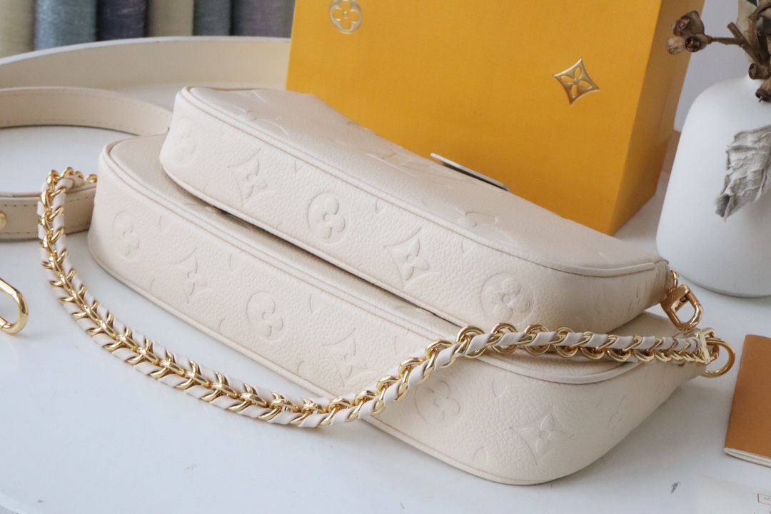 l0vis Vvtt0n multi pochette accessoires monogram empreinte leather cream m80447 24 x 13.5 x 4 cm