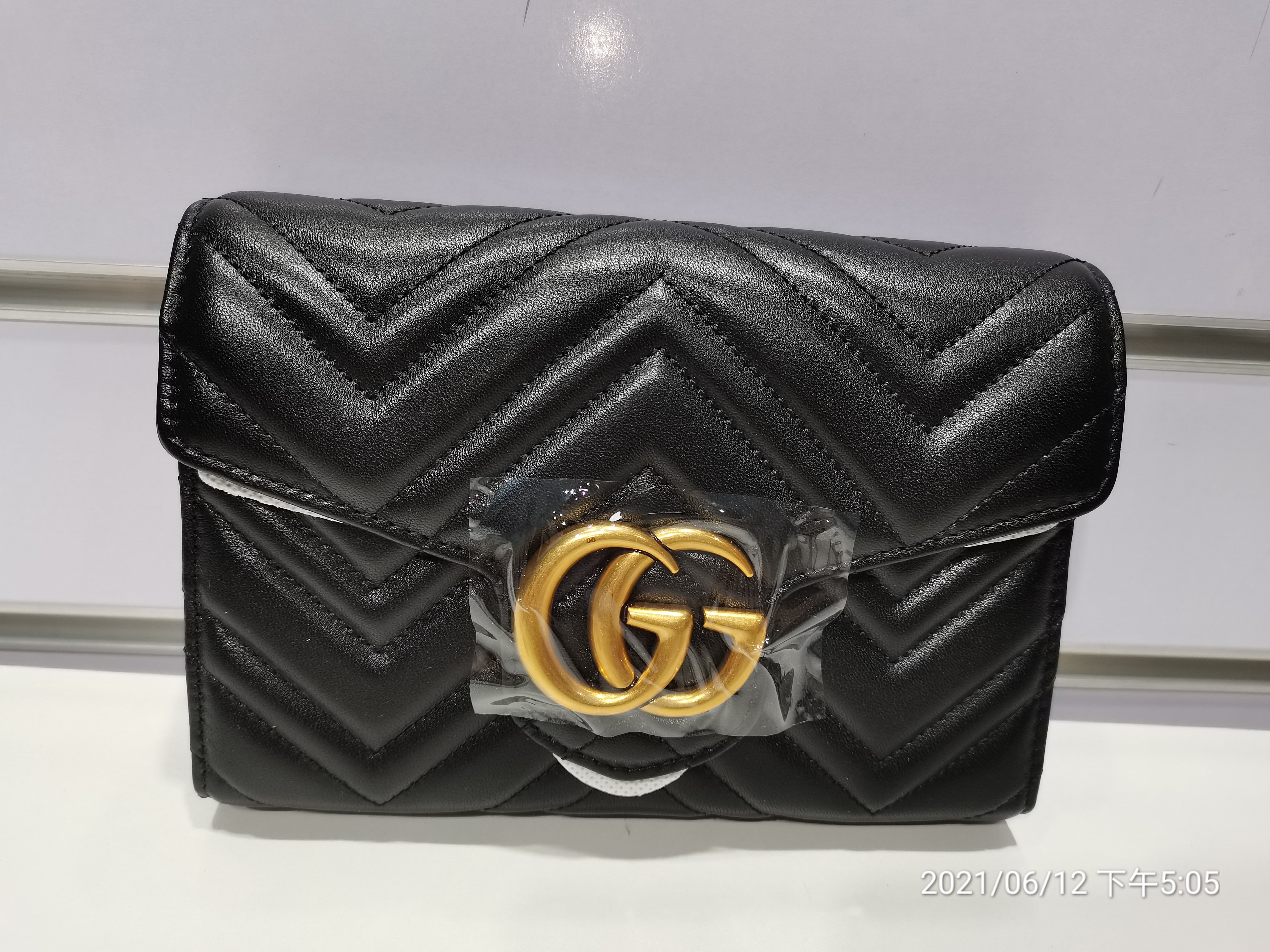 Gvc*1 gg marmont wallet on chain matelasse in calfskin black
