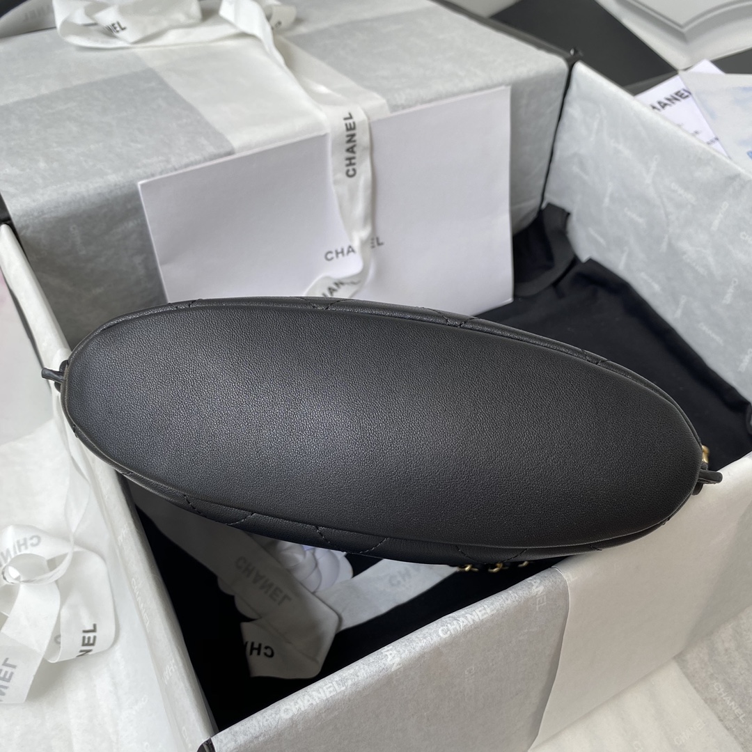 Ch**el large hobo bag black as2542 23 x 25.5 x 8cm