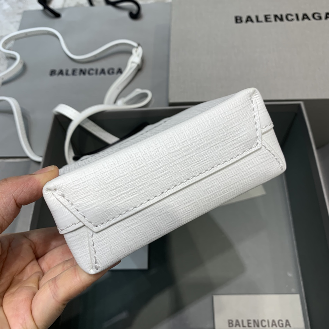 Ba1en*iaga shopping phone holder in white 5938260 12 x 4.5 x 18 cm