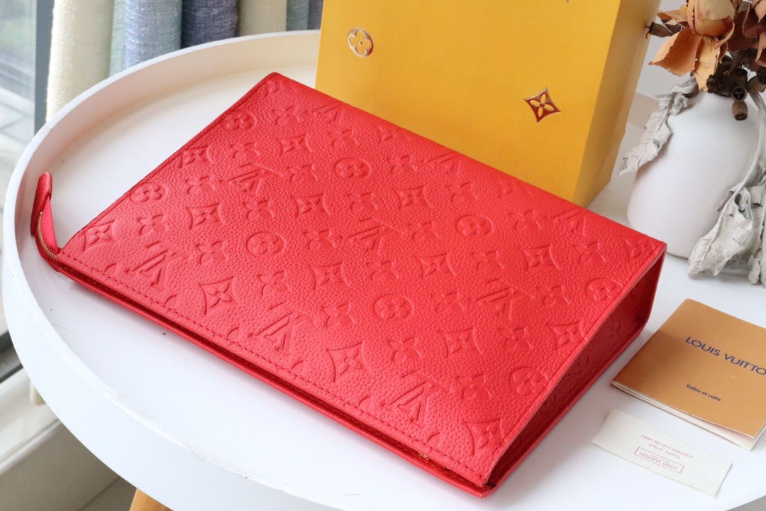 l0vis Vvtt0n pochette voyage monogram eclipse in red m61692 26 x 20 x 5 cm