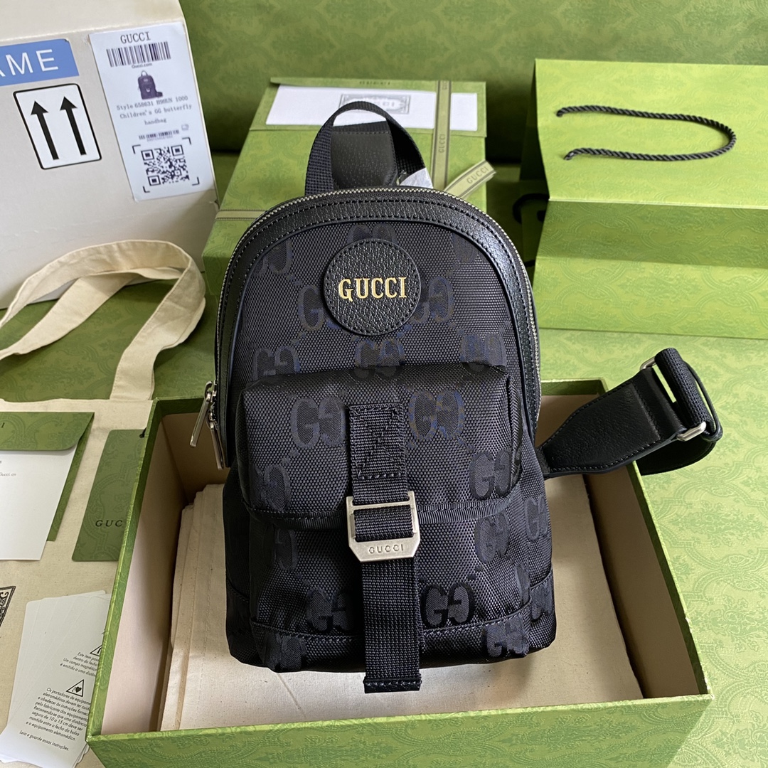 Gvc*1 Gvc*1 off the grid sling backpack 658631 31 x 26.5 x 14 cm