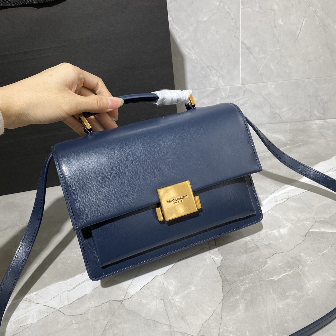 Y51 medium bellechasse in leather blue and golden 482051 22 x 16 x 9 cm