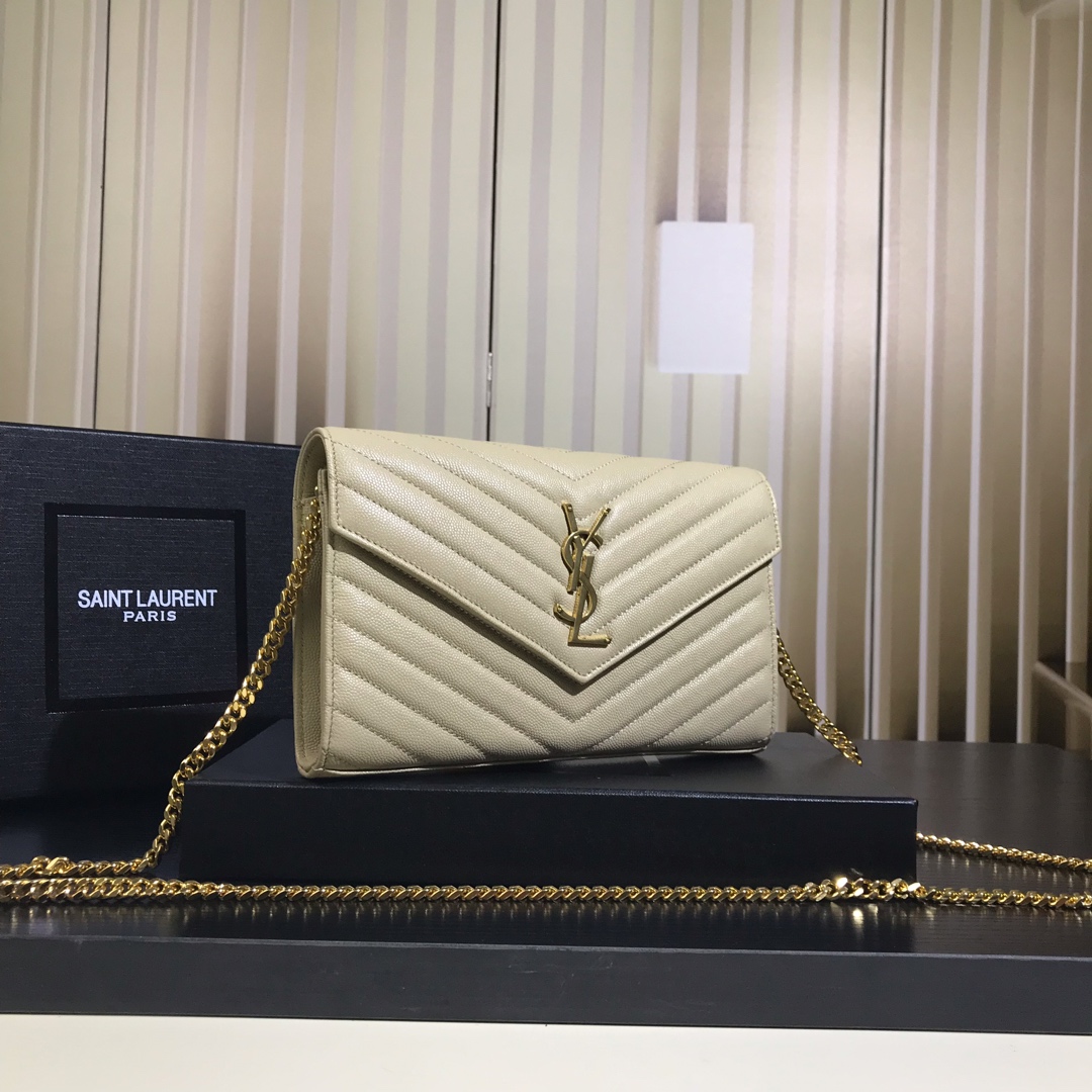 Y51 monogram chain wallet in grain de poudre embossed leather blanc vintage 377828 22.5 x 14 x 4 cm