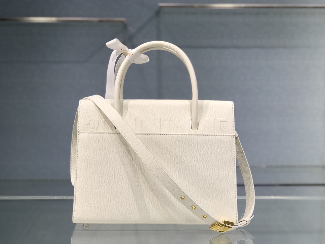 D10r large st honorÉ tote white grained calfskin m9306 30 cm