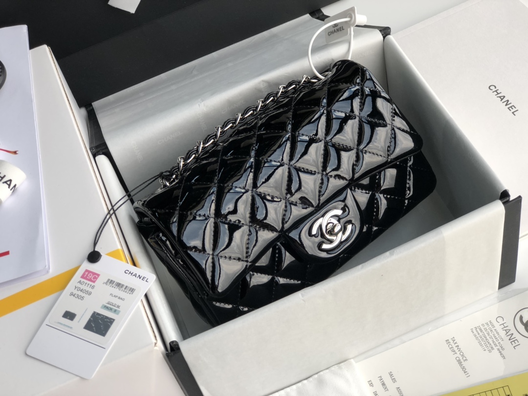 Ch**el cf mini patent calfskin & silver metal black bag 20cm