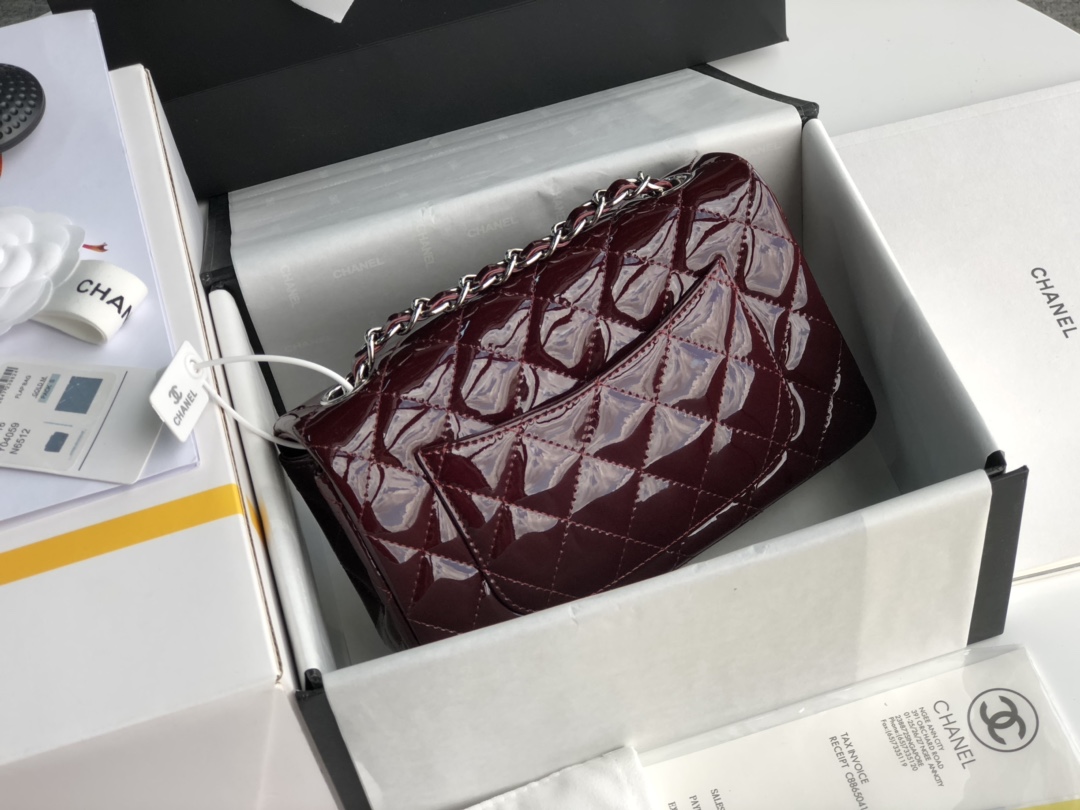 Ch**el cf mini patent calfskin & silver metal burgundy bag 20cm