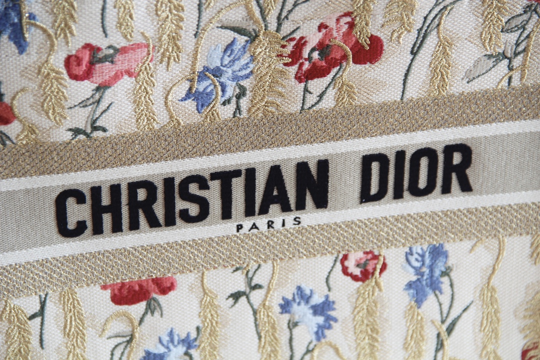 D10r small book tote beige multicolor hibiscus embroidery m1296 36.5 x 28 x 16 cm