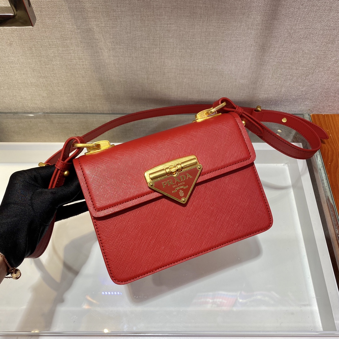 Pra*a saffiano leather symbole bag red 1bd270 20 x 14 x 7 cm