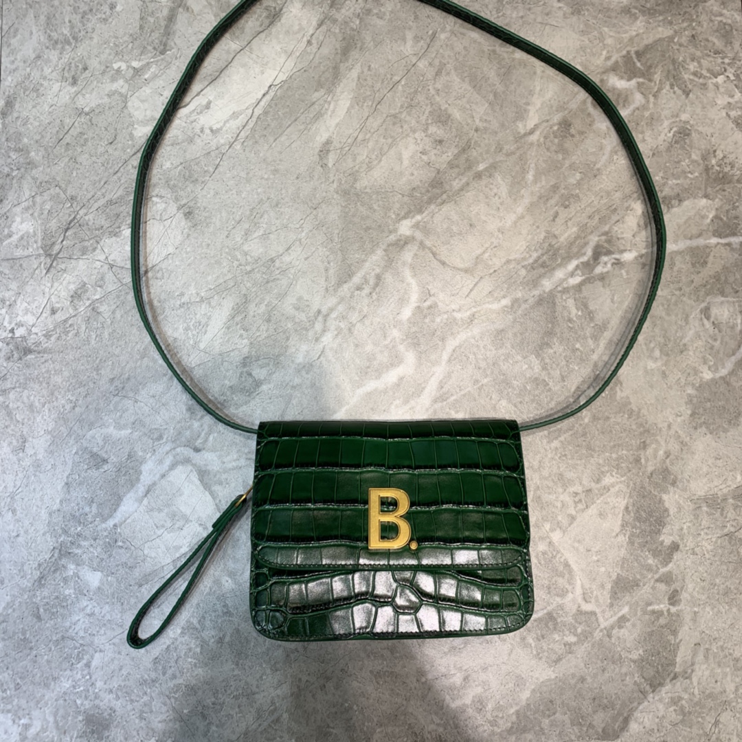 Ba1en*iaga women's b. small bag in green 6181561 18.5 x 7 x 14 cm