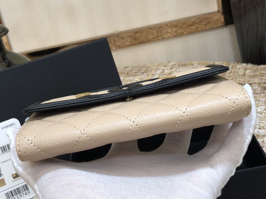 Ch**el wallet cc grain leather creme 84447 15 cm