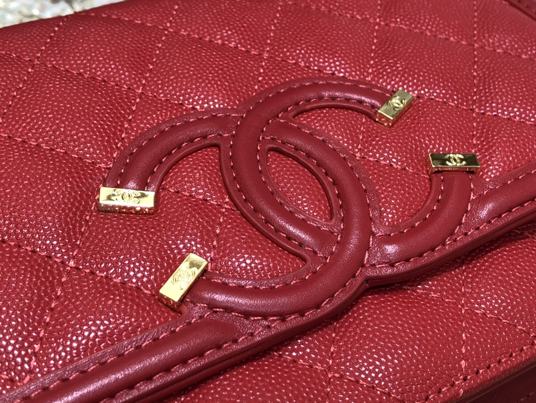 Ch**el cc filigree woc grain leather red a84451 19.5 × 3.5 × 12 cm