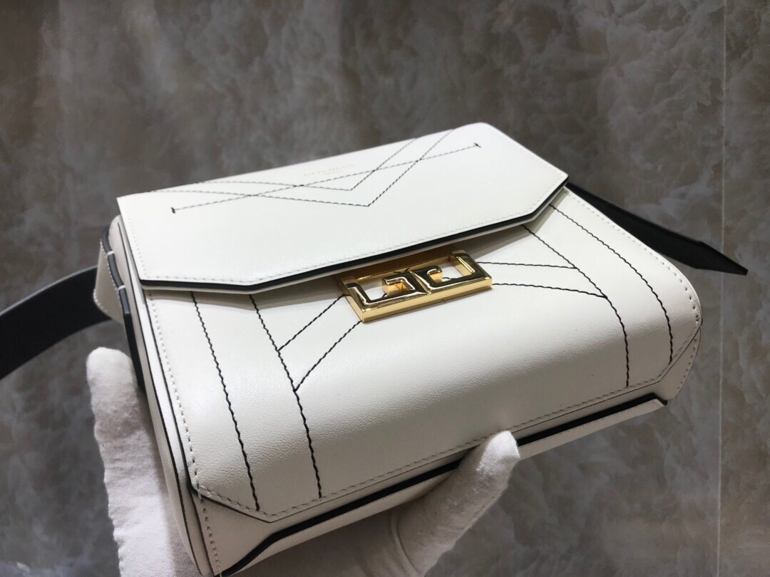 GIVENCHY MINI EDEN BAG White 20 × 12.5 × 6 cm