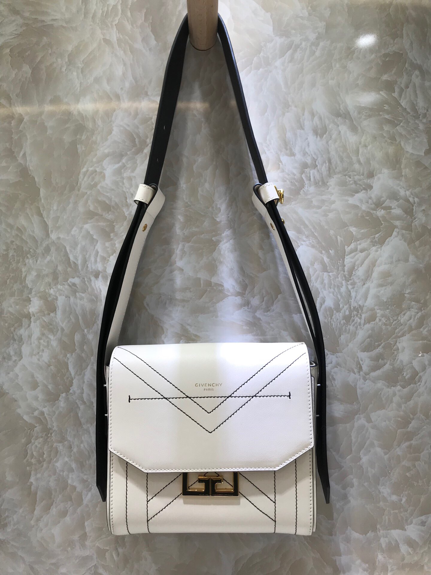 GIVENCHY MINI EDEN BAG White 20 × 12.5 × 6 cm
