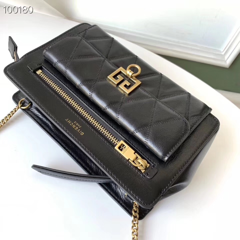 GIVENCHY POCKET BAG IN LEATHER Black 22 x 13 x 7 cm