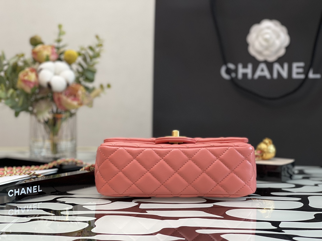 Ch**el charm strap flap bag lambskin pink as1787 17 x 20 cm