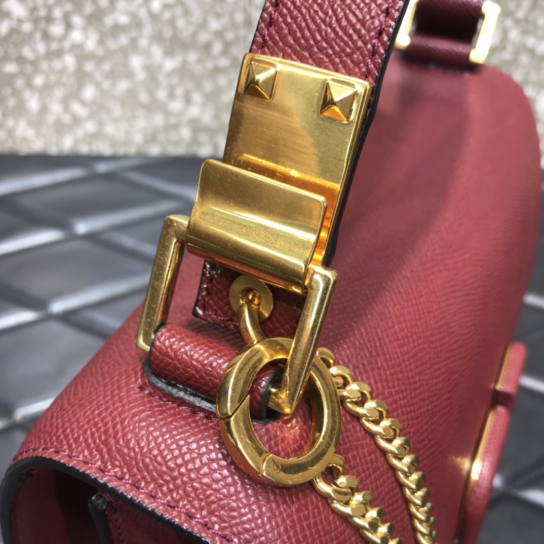 Va1e*ntin0 vsling grainy calfskin shoulder bag burgundy vw2b0f00 22 x 11 x 17 cm