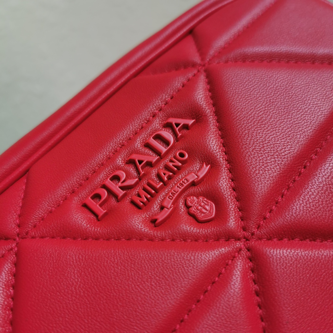 Pra*a spectrum shoulder bag quilted nappa leather red 1bh141 13.5 x 21 x 8 cm