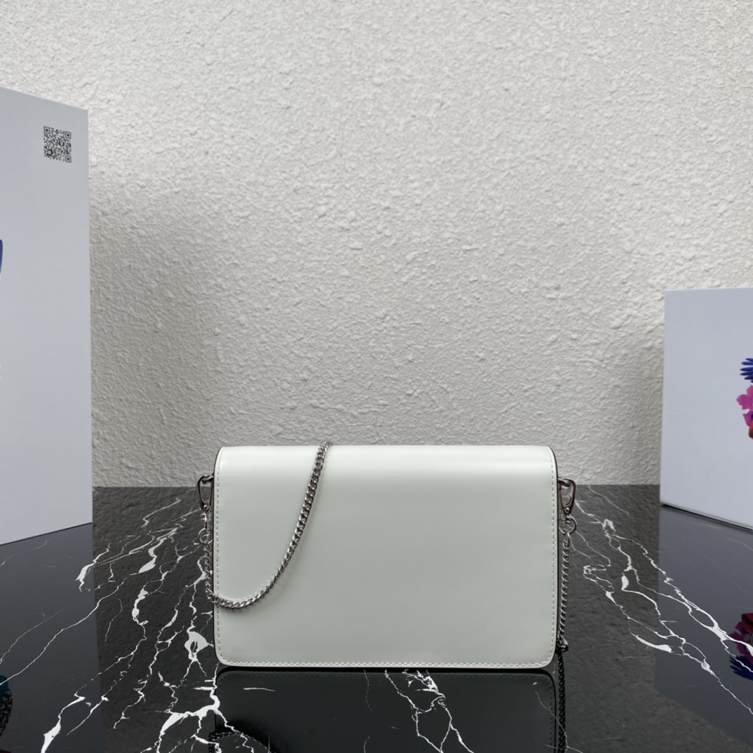 Pra*a brushed nappa leather shoulder bag chalk white 1bd307 19 x 10.5 x 3.5 cm