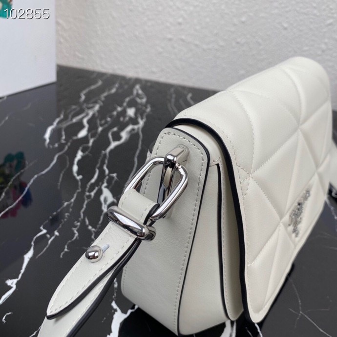 Pra*a spectrum nappa lining leather bag chalk white 1bd283 23 x 18 x 5 cm