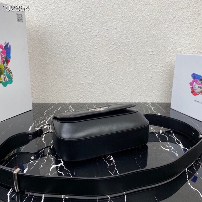 Pra*a spectrum nappa lining leather bag black 1bd283 23 x 18 x 5 cm