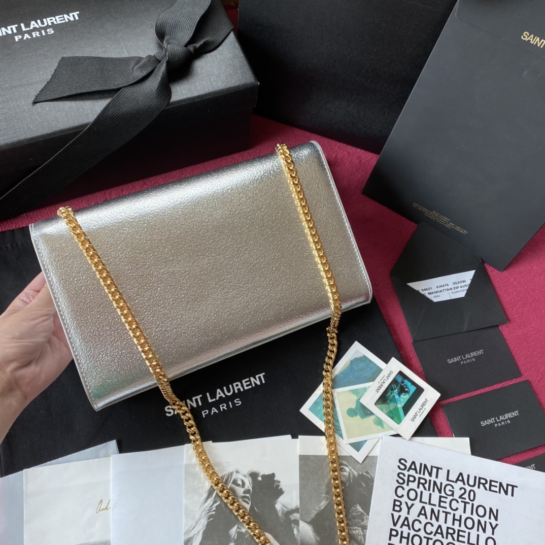 Y51 medium kate in grain de poudre embossed leather silver gold buckle 364021 24 x 14.5 x 5 cm