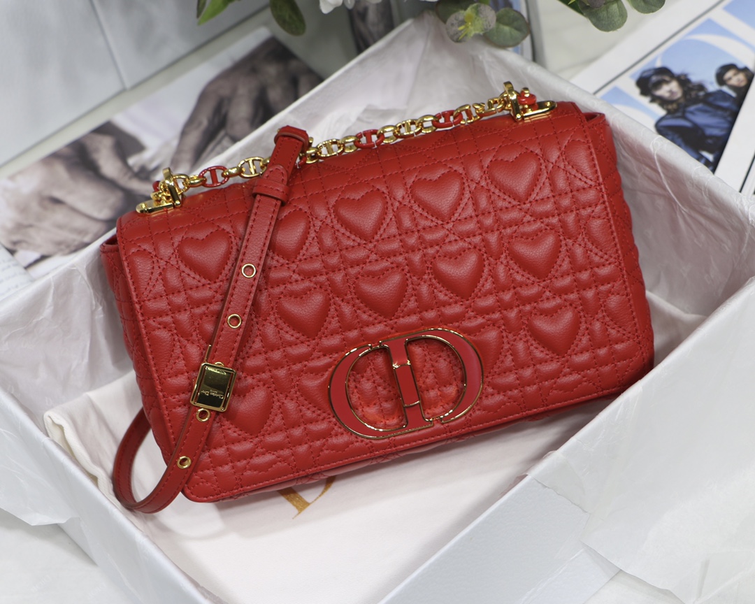 D10r medium D10ramour caro bag cannage calfskin with heart motif red m9242 25.5 x 15.5 x 8 cm