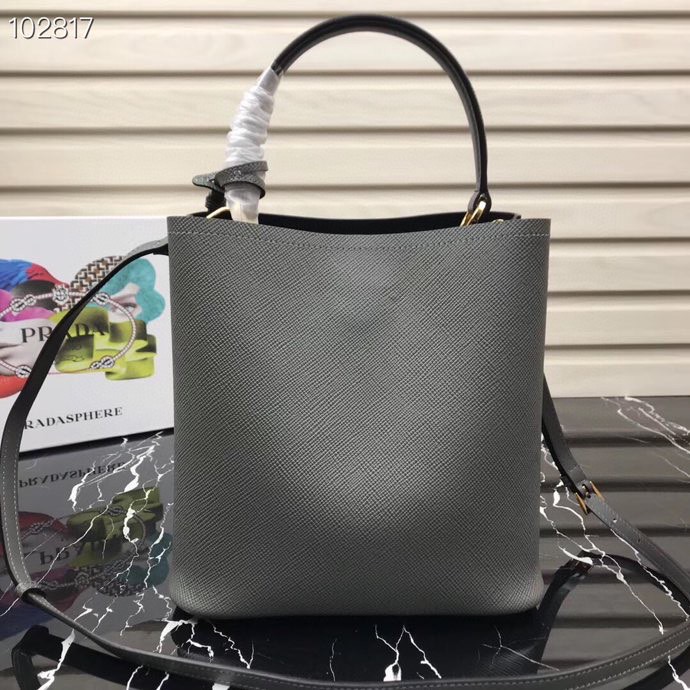Pra*a medium panier saffiano leather bag grey 1ba212 22 × 23 × 13 cm