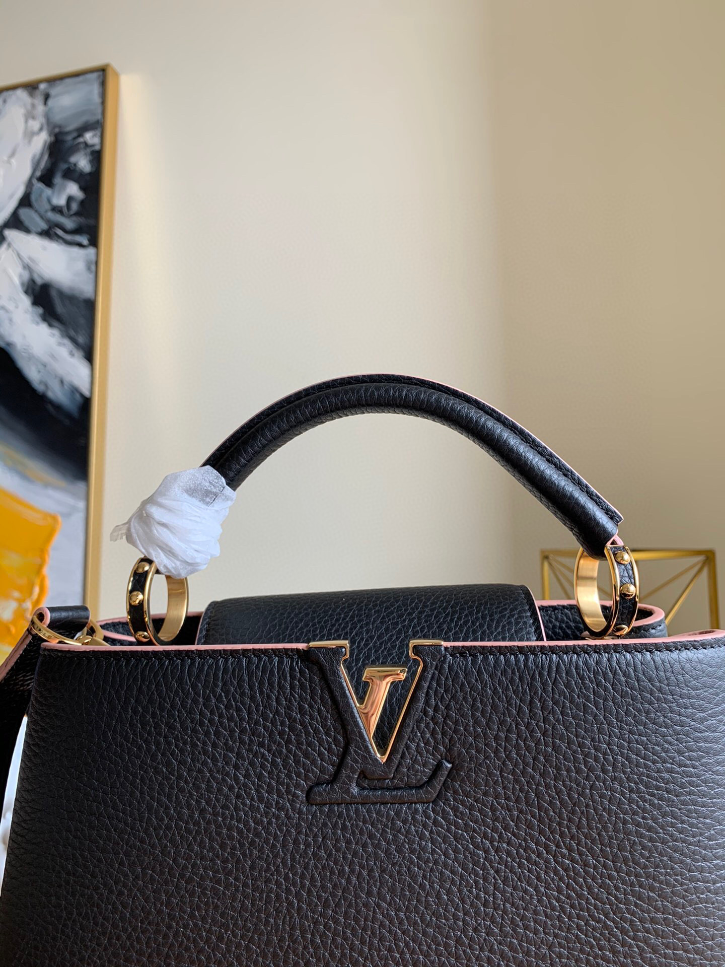 l0vis Vvtt0n capucines bb taurillon leather black m94755 27 x 21 x 9 cm