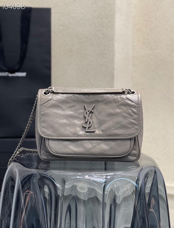 Y51 medium crinkled vintage leather grey 4988940 28 x 20 x 8 cm