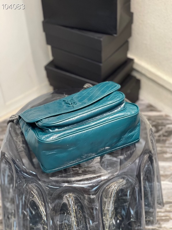 Y51 niki medium crinkled vintage leather midnight blue 4988940 28 x 20 x 8 cm