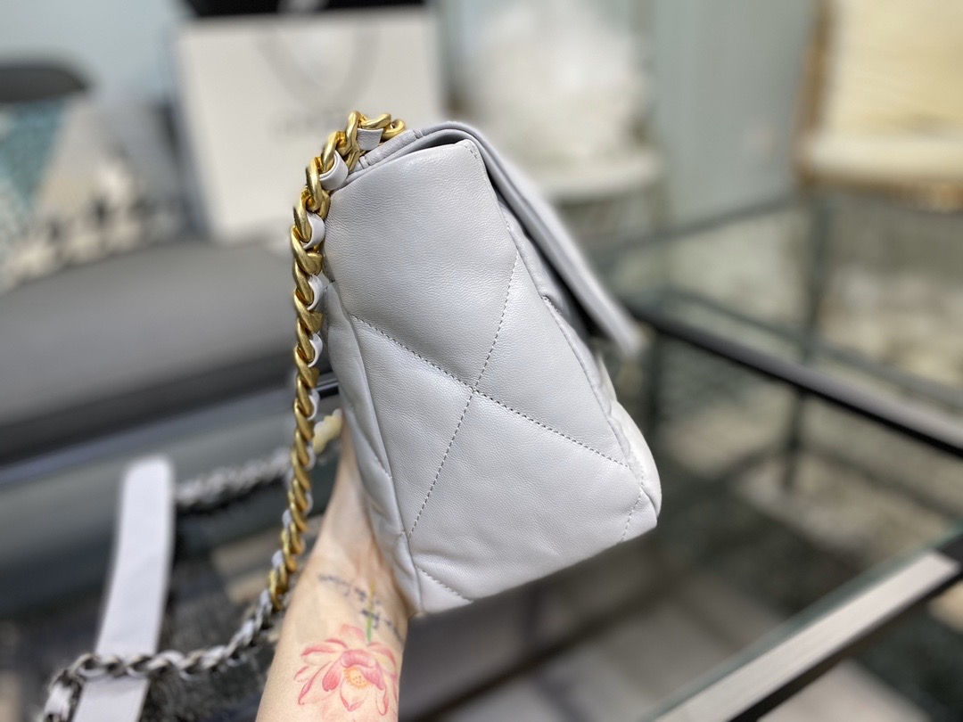 Ch**el large 19 handbag lambskin grey as1161 30cm