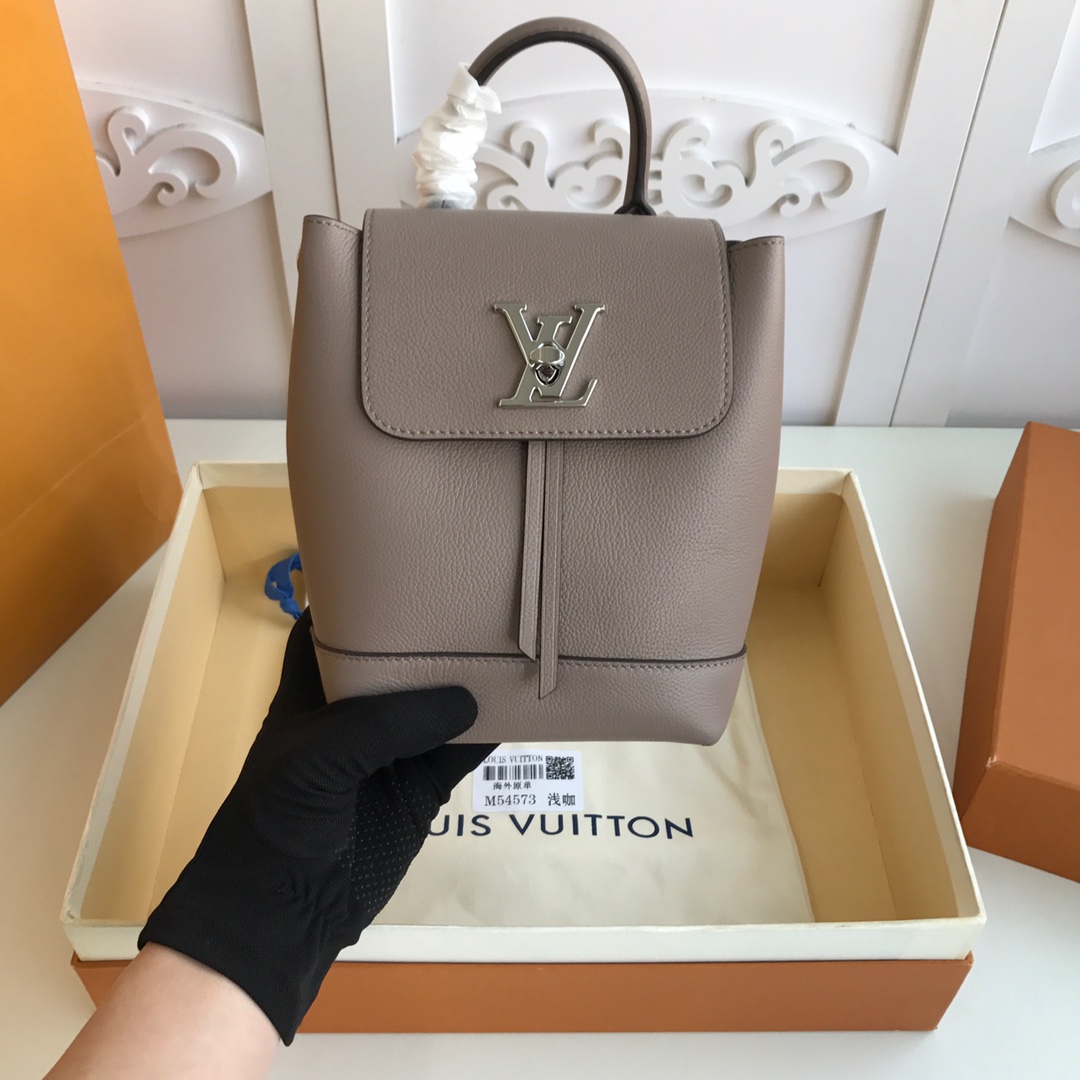 l0vis Vvtt0n mini lockme backpack calfskin leather grey m54573 16 x 19.4 x 10 cm