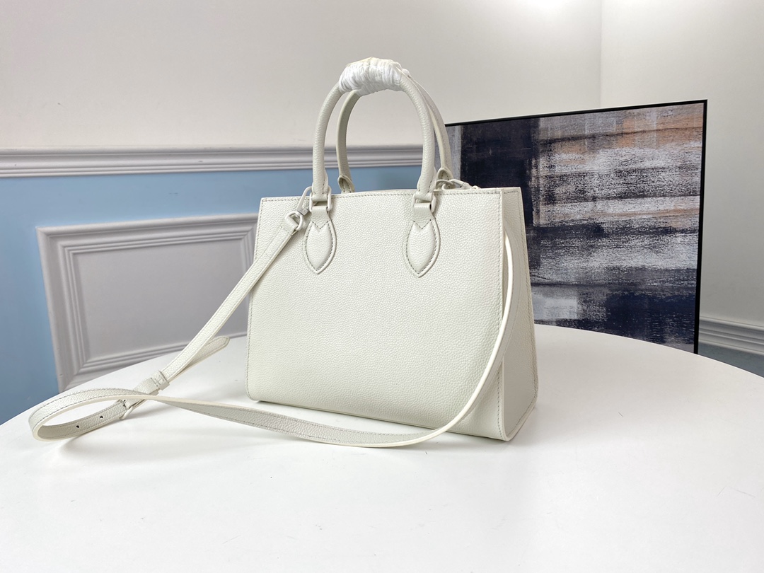 l0vis Vvtt0n lockme tote pm soft grained calfskin leather white m55817 27.5 x 22 x 12 cm