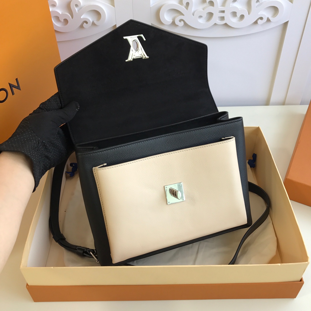 l0vis Vvtt0n mylockme satchel grained calfskin leather black and white m54849 28 x 20 x 11 cm