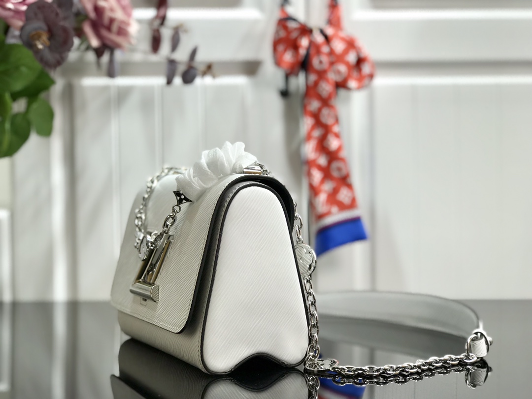 l0vis Vvtt0n twist pm epi cowhide leather white m55531 19 x 15 x 9 cm