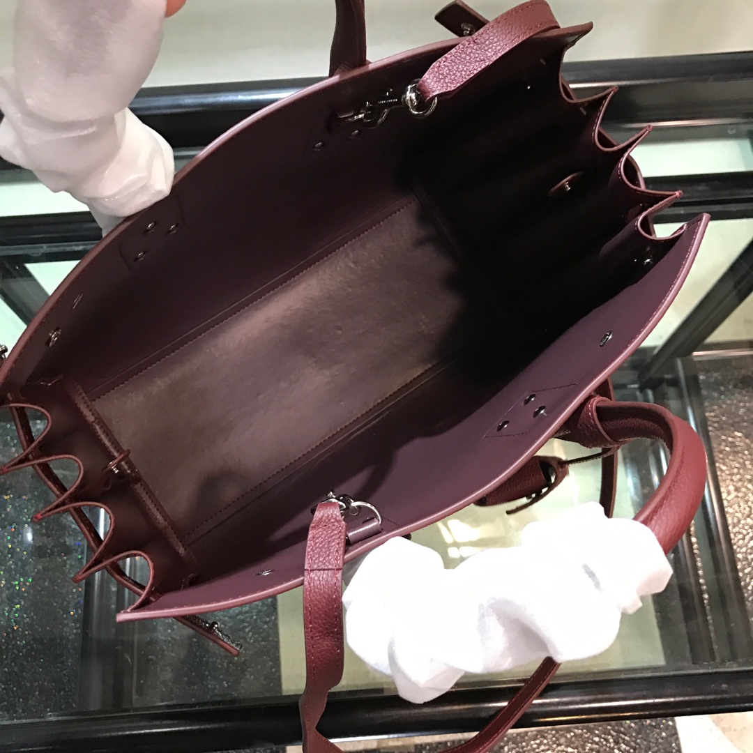 Y51 small classic sac de jour in grained leather burgundy 378299 32 x 25 x 16.5 cm