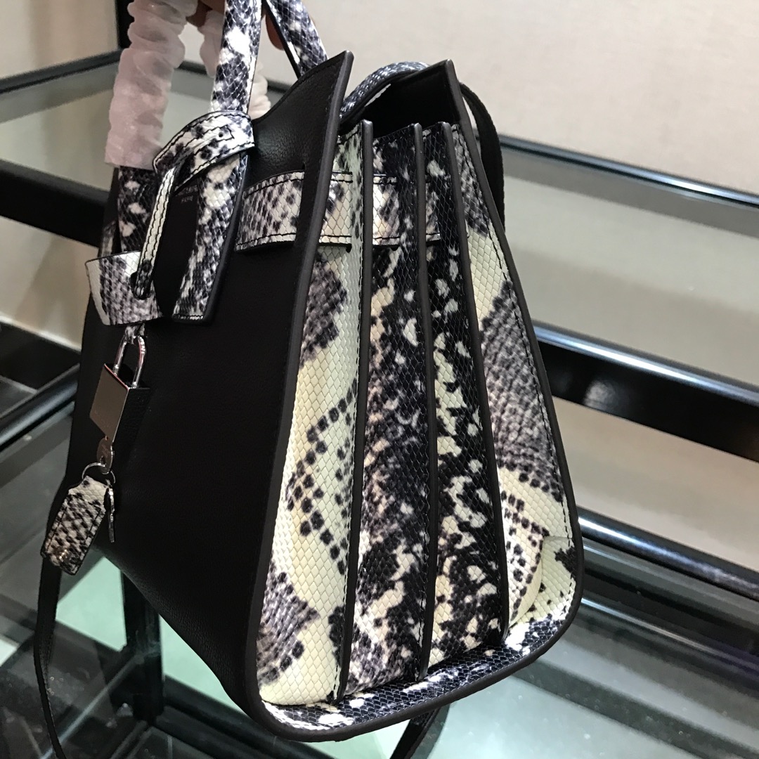 Y51 baby classic sac de jour in grained leather  black and python 421863 26 x 21 x 13 cm