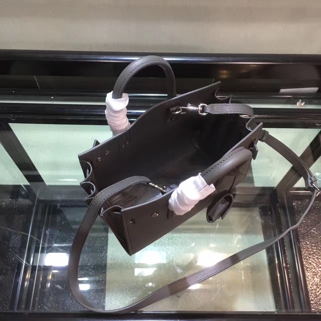 Y51 nano classic sac de jour in grained leather grey 392035 22 x 18 x 11 cm