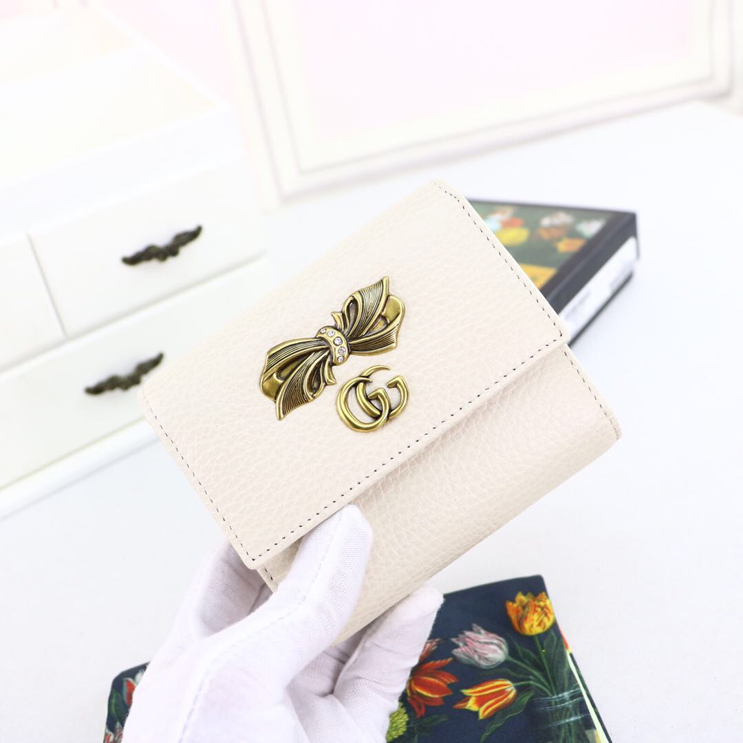 Gvc*1 leather wallet with bow white and pink 524294 12.5 x 10 x 3 cm