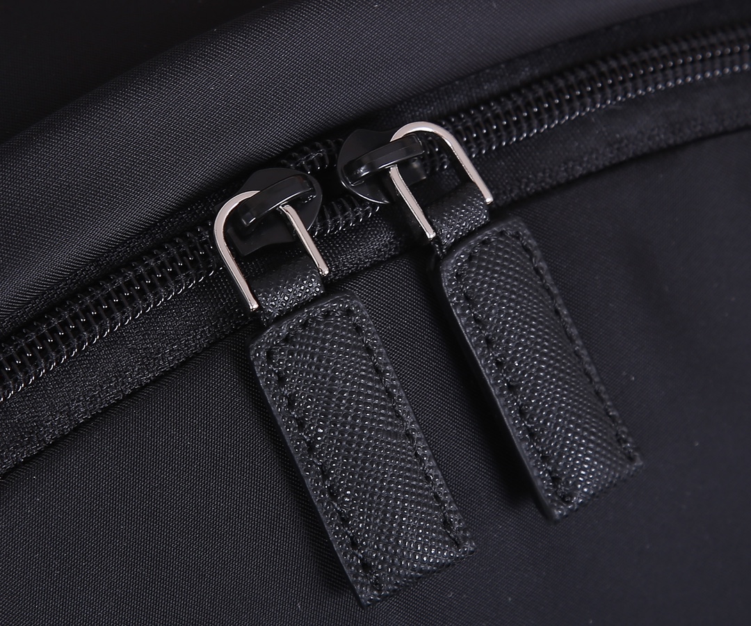 Pra*a nylon and saffiano leather black 2vz048 31 x 43.5 x 20 cm