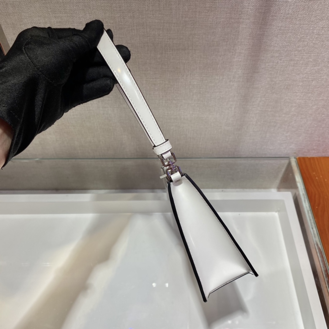 Pra*a mini saffiano leather bag white 1bc155 20 x 12 x 5.5 cm