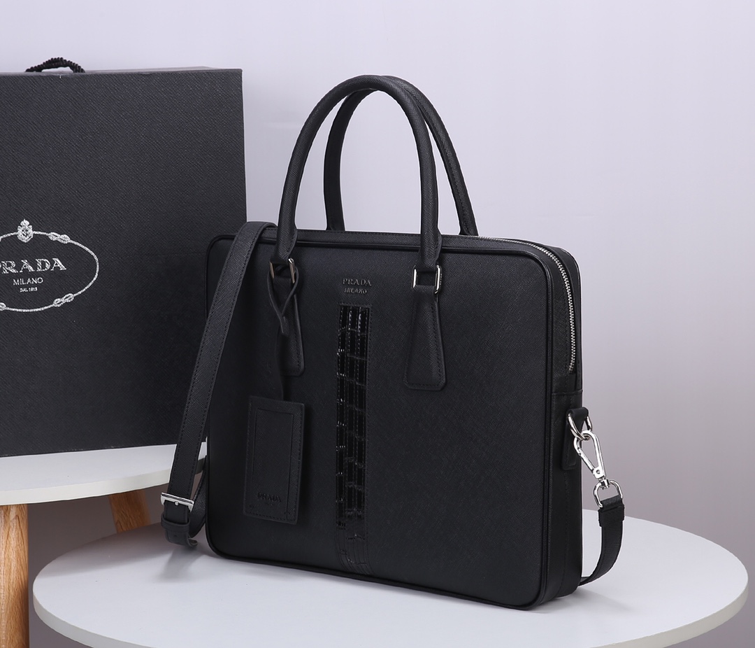 Pra*a briefcase crocodile pattern black 2ve365 36 x 28 x 4 cm