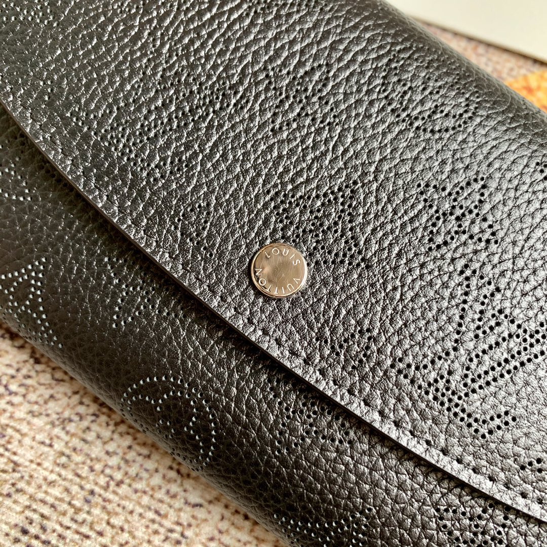 l0vis Vvtt0n iris wallet monogram pattern black m60143 19 x 12 x 2 cm