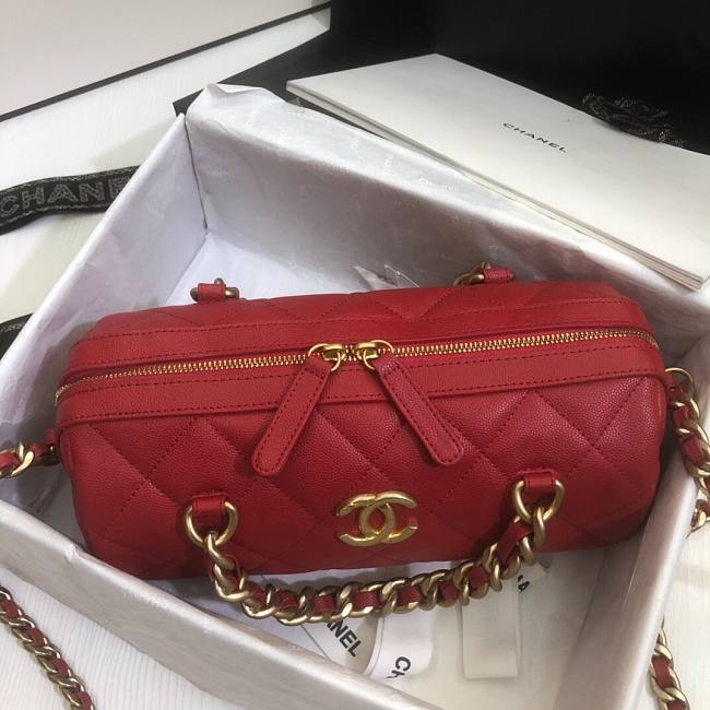 Ch**el extra mini bowling bag in red as1899 16 x 22 x 12 cm